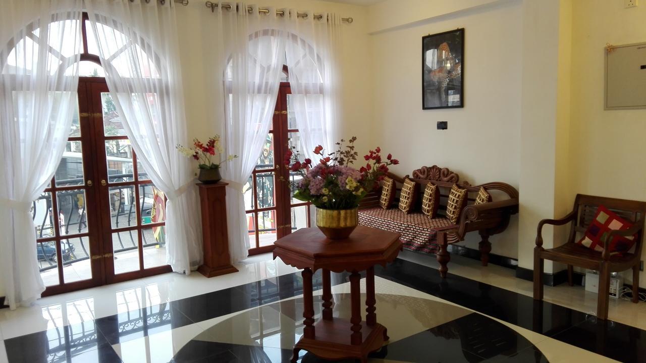 Richmond House Colombo Hotel นูจีโกดา ภายนอก รูปภาพ