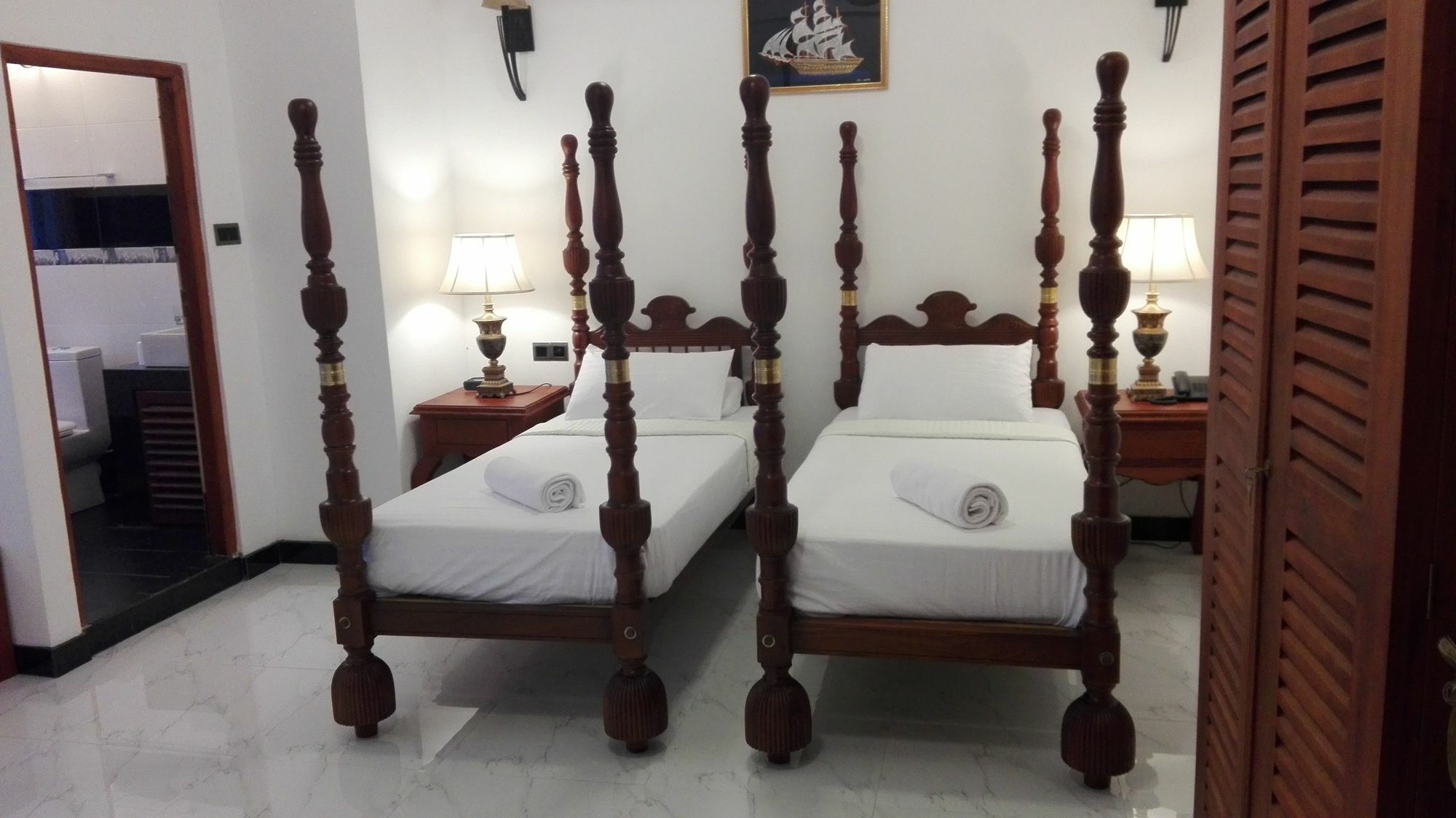 Richmond House Colombo Hotel นูจีโกดา ภายนอก รูปภาพ
